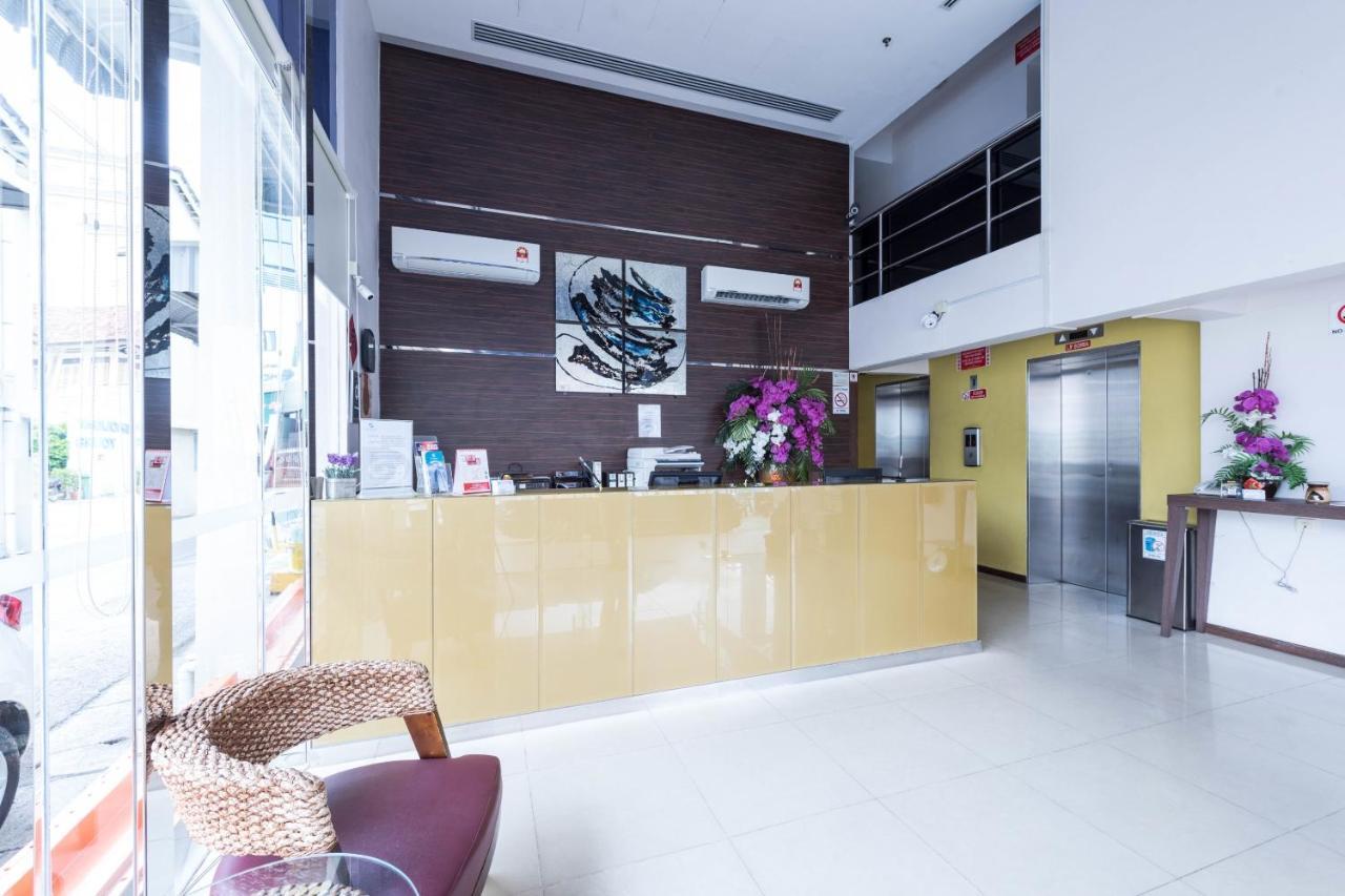 Oyo 89421 Pp Island Hotel Джордж Таун Екстериор снимка